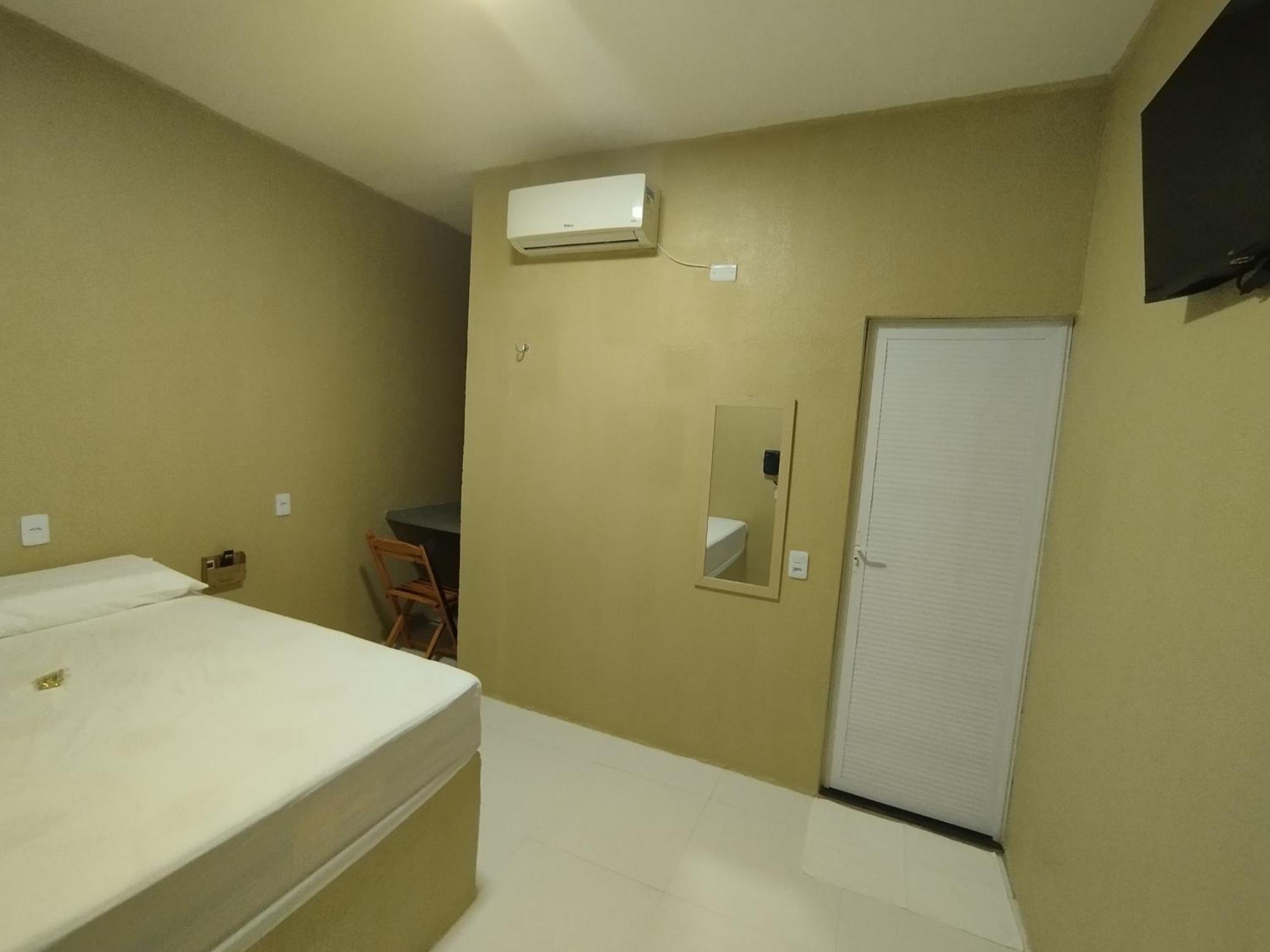 Karajas Hotel Quixeramobim Ngoại thất bức ảnh