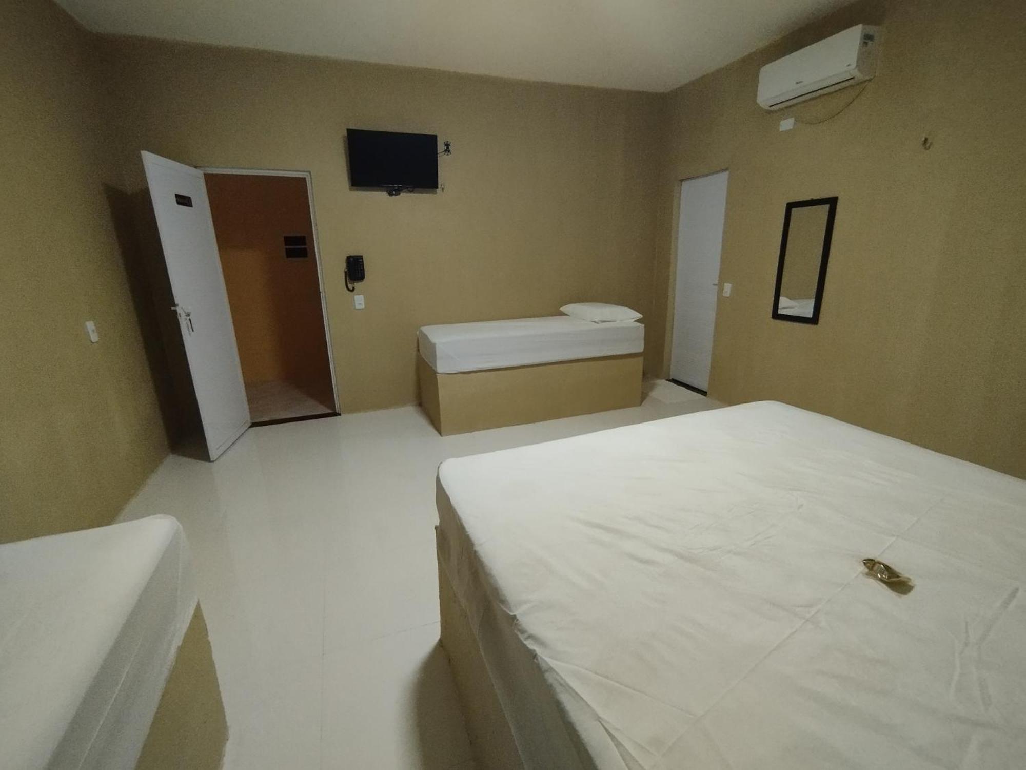 Karajas Hotel Quixeramobim Ngoại thất bức ảnh