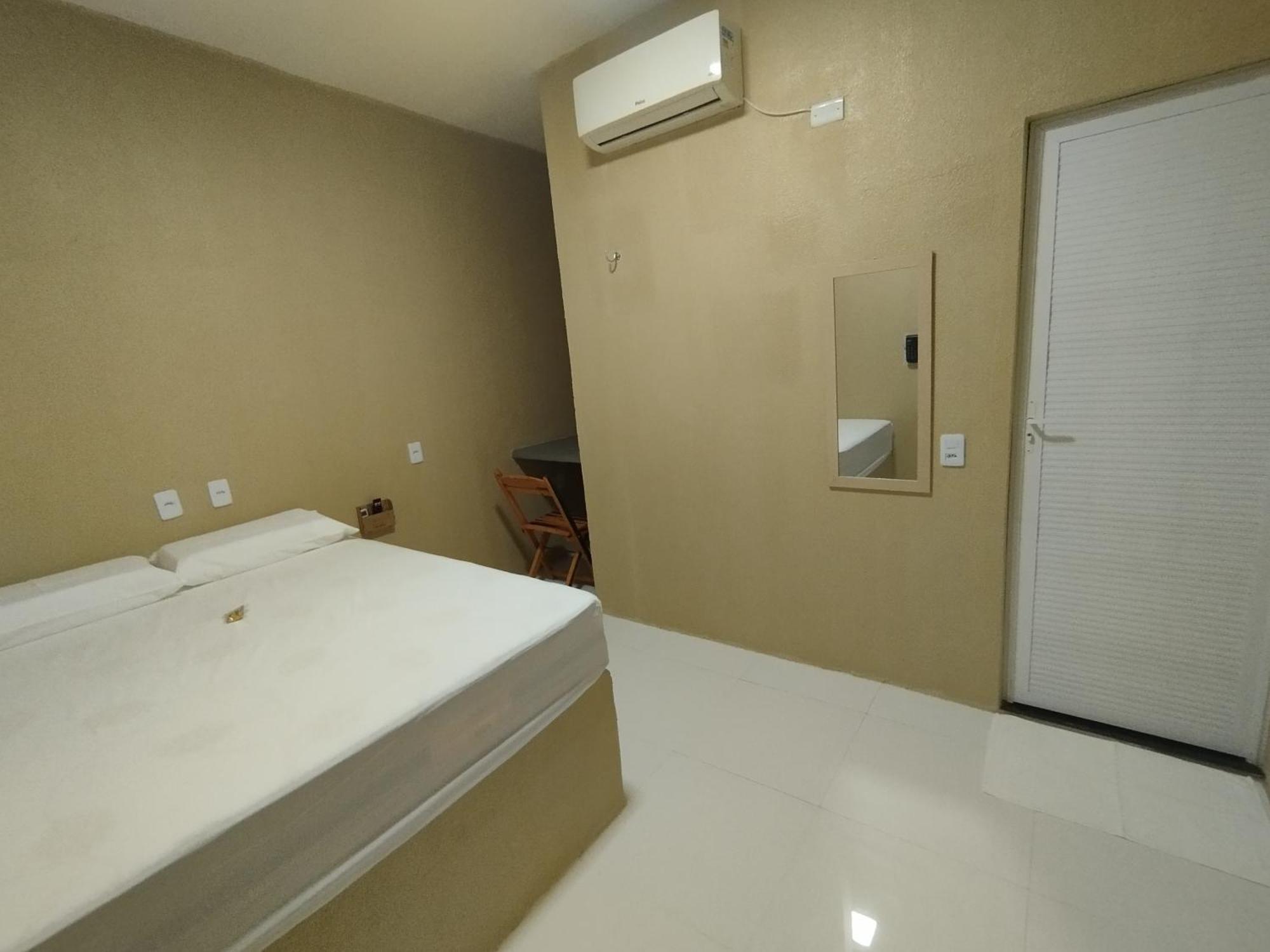 Karajas Hotel Quixeramobim Ngoại thất bức ảnh